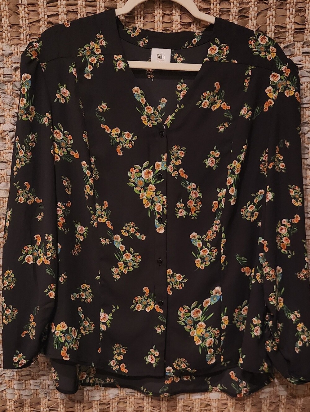 CAbi Ovation Floral Blouse. Size L